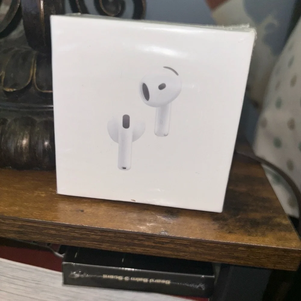 Wireless Earbuds - White